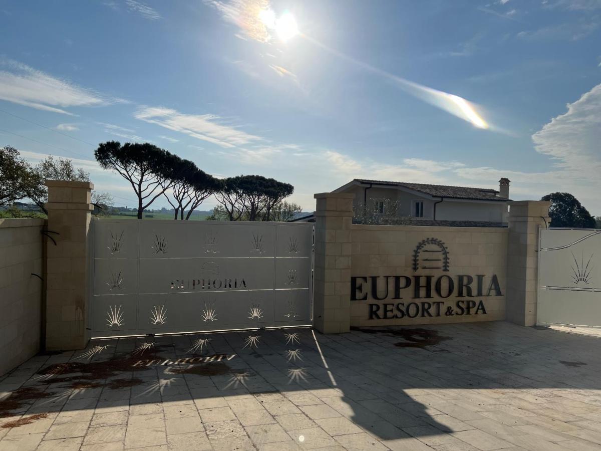 Euphoria Resort Olgiata Exterior photo